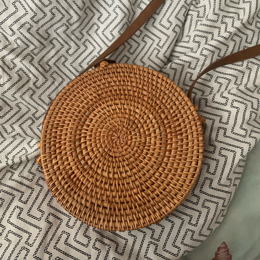 Straw bag